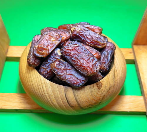 فروش خرما پیارم صادراتی + قیمت خرید به صرفه